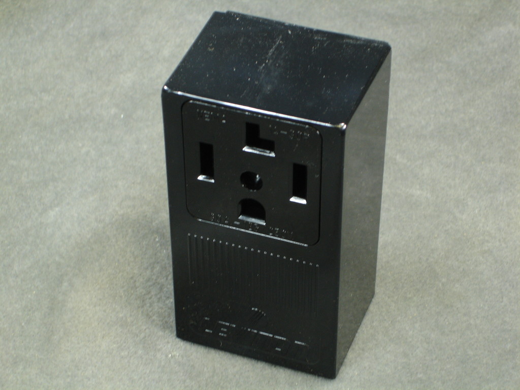 30 Amp 4 Wire Dryer Receptacle